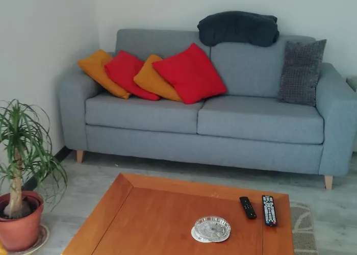 شقة Studio Dans Les Pins سان جوليان-أون-بورن